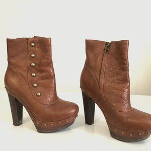 UGG Cosima Studded Mid Boot - Chestnut Brown